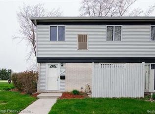 41116 N Woodbury Green Dr, Belleville, MI 48111