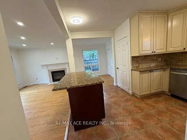 3 bed, $2,900 — Photo 4
