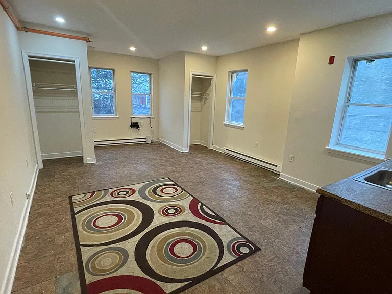 3427 N 2nd St #2R — Photo 2