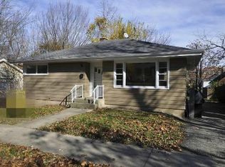 640 S Main St, Naperville, IL 60540