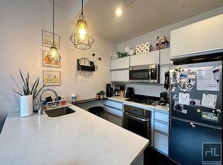 199 S 1st St APT 1A, Brooklyn, NY 11211