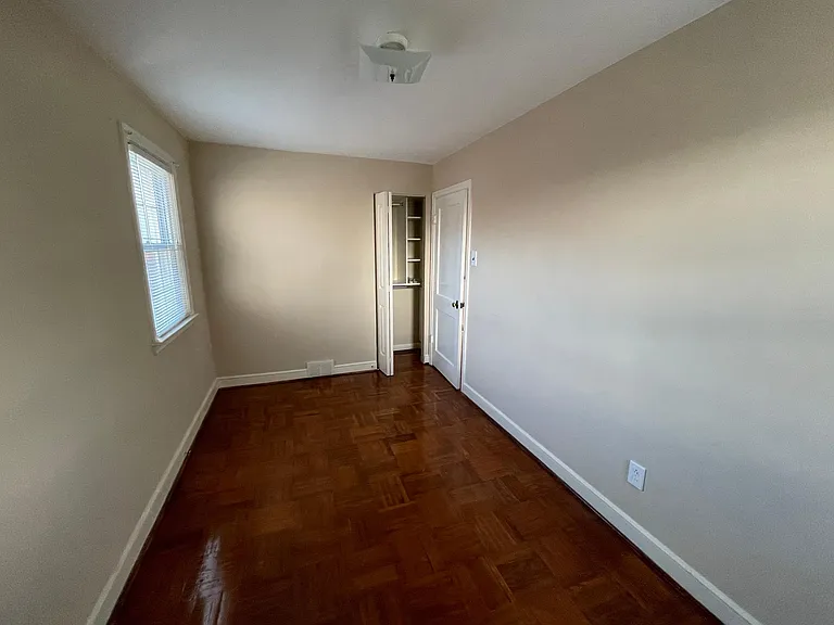 55 Woodale Ave — Photo 11