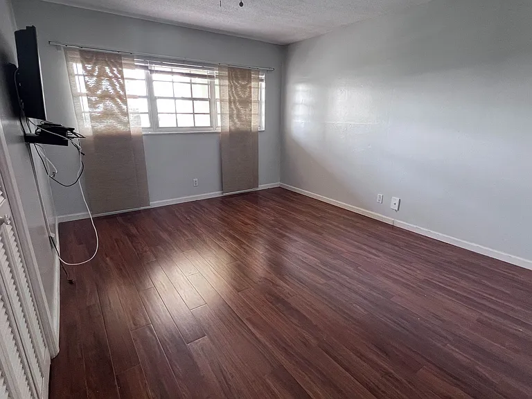 3050 N Course Dr — Photo 8