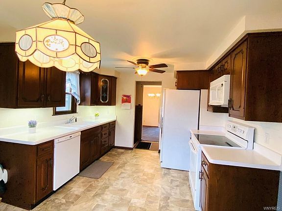 4th image of 50 Cathedral Ln