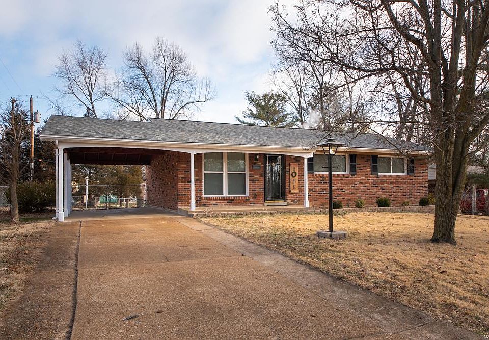 1st image of 709 Brevity Dr