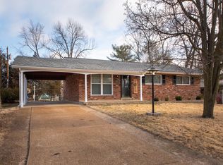 709 Brevity Dr, Saint Louis, MO 63129