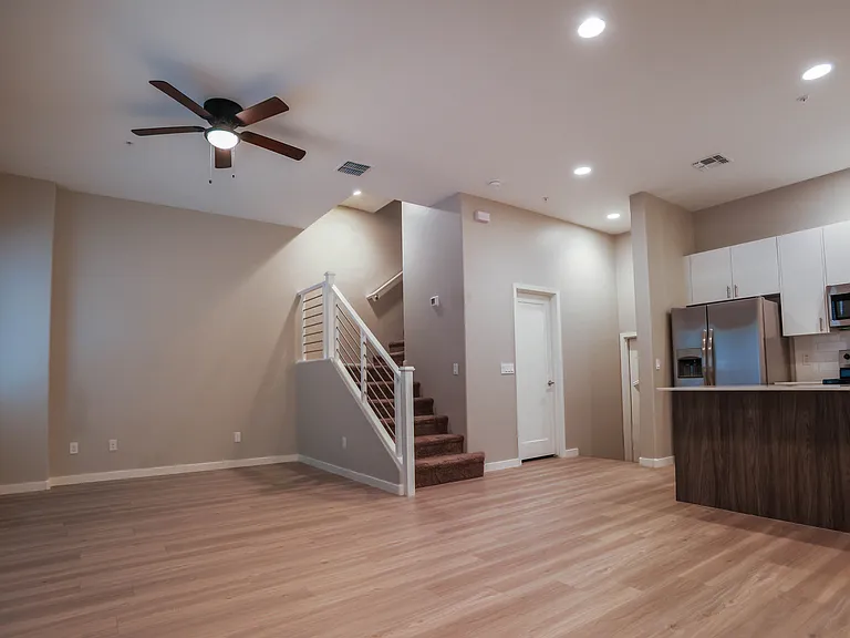 2335 E Utopia Rd #16 — Photo 5