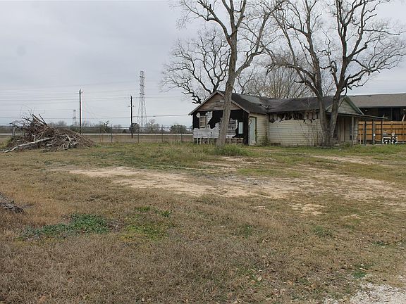 3rd image of 1111 Spur #529