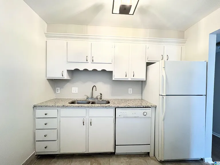3350 Altamont Rd #C-9 — Photo 5