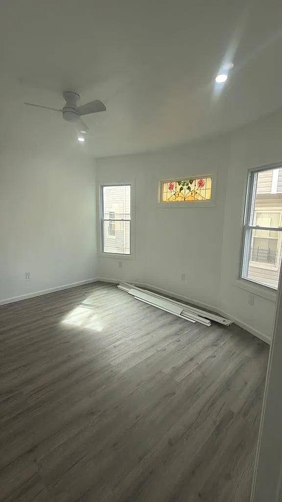 3 bed, $2,450 — Photo 2