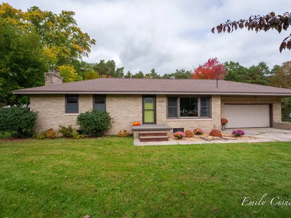 1374 Wagner Ave, Muskegon, MI 49445