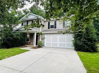2920 Centerglen Ln, Cumming, GA 30040