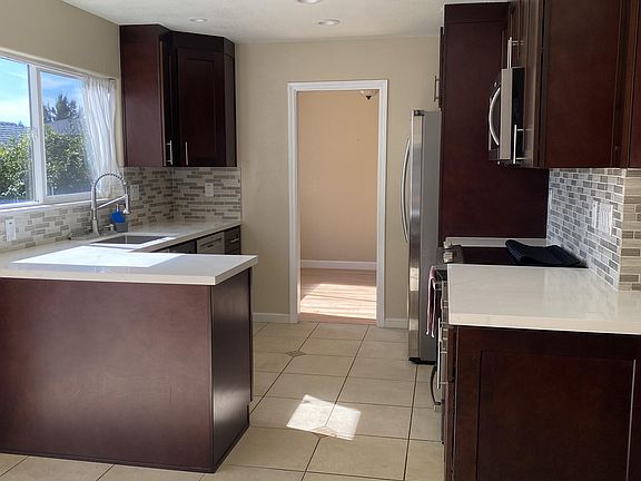 4th image of 2788 Glen Heather Dr