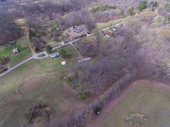 4th image of 2510 Plantation Rd