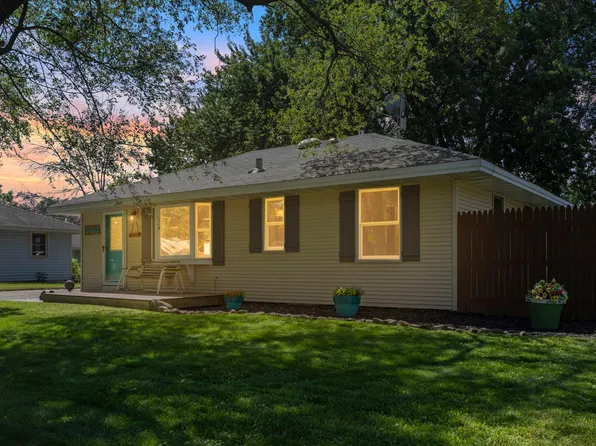 11620 Kumquat St NW, Coon Rapids, MN 55448