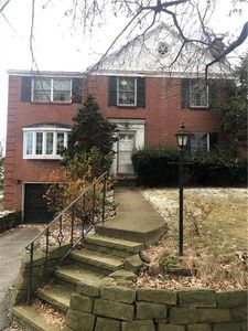 1038 Manor Rd, New Kensington, PA, 15068