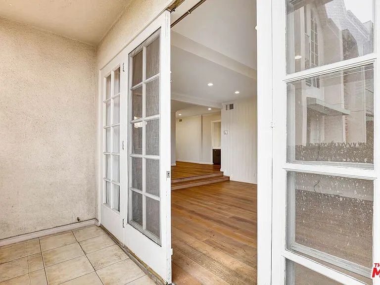 1260 S Beverly Glen Blvd #304 — Photo 34
