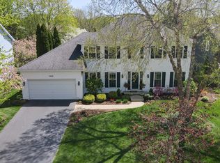 2468 Barkdoll Rd, Naperville, IL 60565