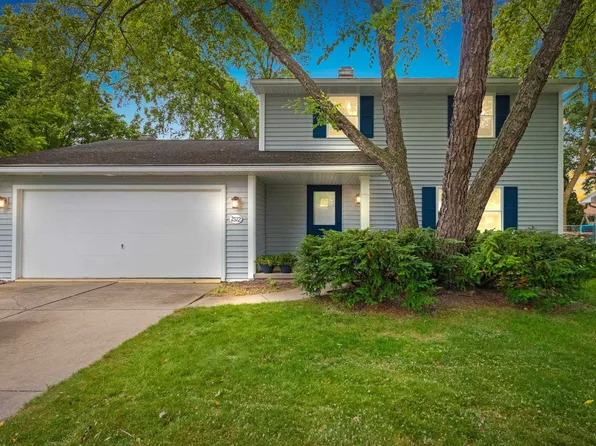2572 Van Beek Rd, Green Bay, WI 54311
