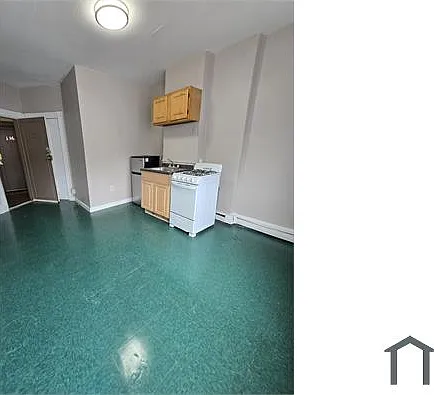 Studio, $880 — Photo 4