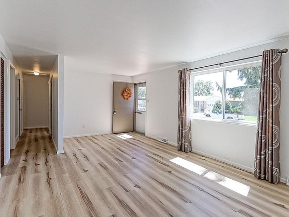 3rd image of 1165 W 96th Pl