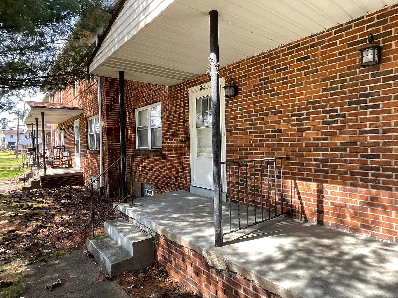 2 bed, $850 — Photo 2