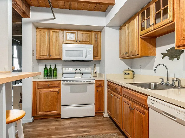 125 Main St #58 — Photo 2
