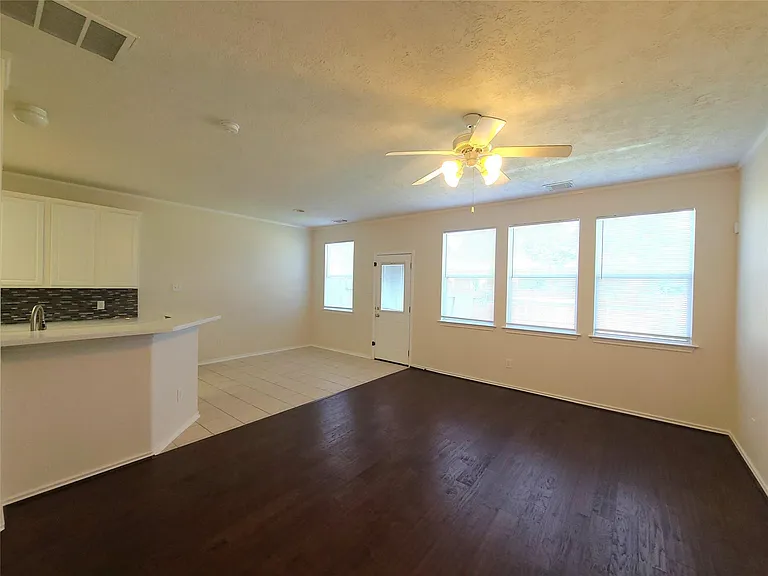 231 W Stedhill Loop — Photo 7