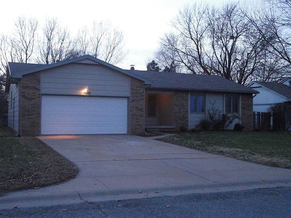 Front of house. 3 bedroom, unfinished basement, 2 car garage.