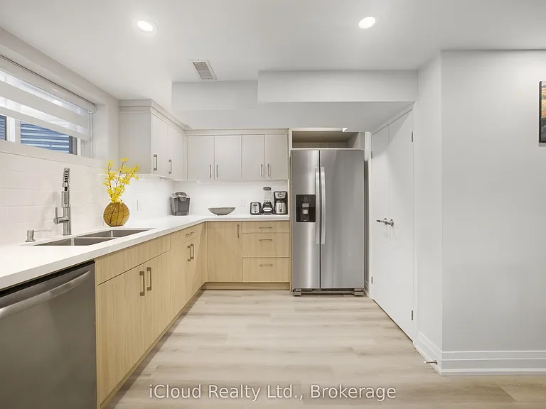 23 Swanhurst Blvd #B — Photo 26