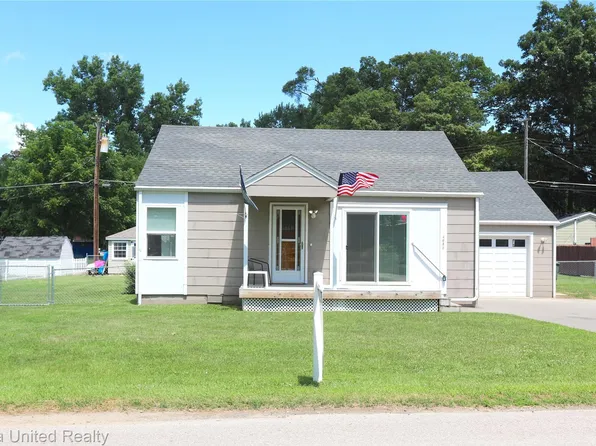 4685 Downing Dr, Pinckney, MI 48169