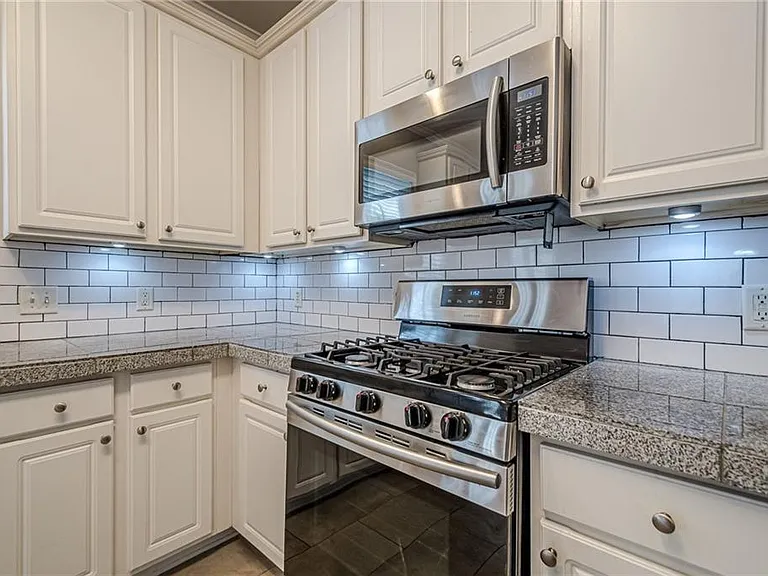 720 Gardenside Cir SE — Photo 7
