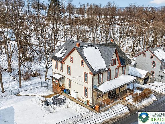 4th image of 420 7th St