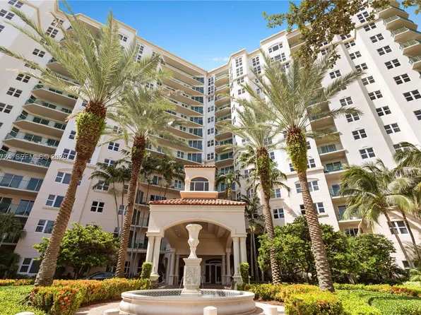19900 E Country Club Dr APT 216, Aventura, FL 33180