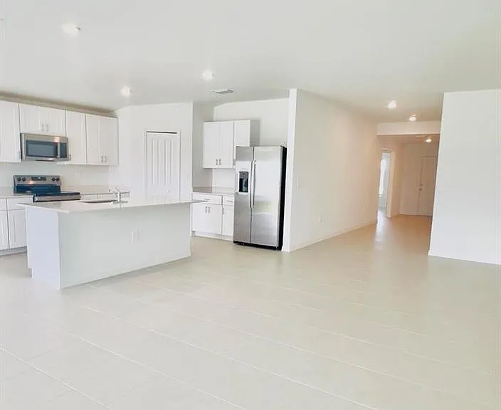 17124 Pompeii Way — Photo 2