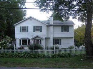 440 Fortsville Rd, Gansevoort, NY 12831