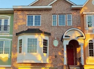 33 Hidden Pointe Dr, Savannah, GA 31419