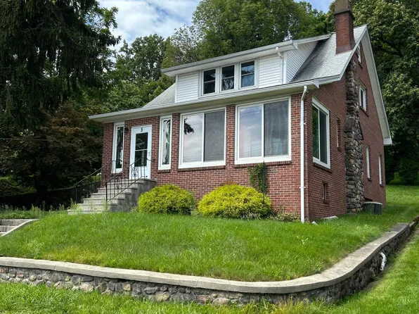5 Pleasant Pl, Rockaway, NJ 07866