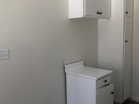 4th image of 103 S Roosevelt Ave #2