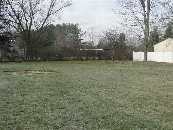 2nd image of 5121 Dortch Dr