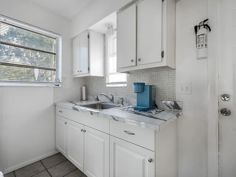 1826 Sherman St #1 — Photo 16