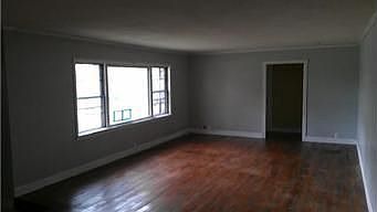 4th image of 13108 E 54th St