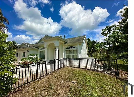 16317 Okeechobee Blvd — Photo 33
