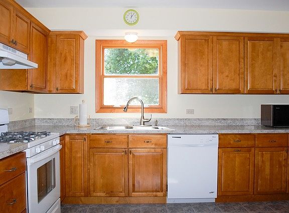 4th image of 113 Oxford Ln