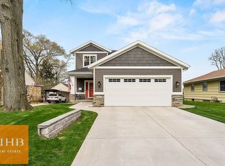 1712 Park St, Middleton, WI 53562