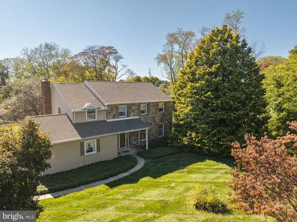 811 McComb Ln, Chadds Ford, PA 19317