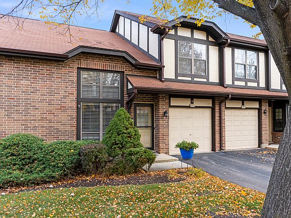 3rd image of 355 Arquilla Ct