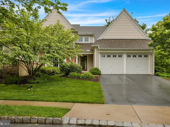 116 Bank Barn Ln, Lancaster, PA 17602