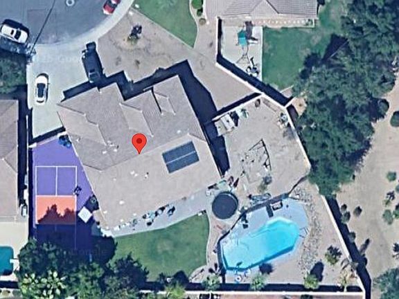 Pool + Pickleball Court W / lights