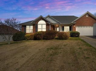 388 Shadow Oak Ct, Boiling Springs, SC 29316
